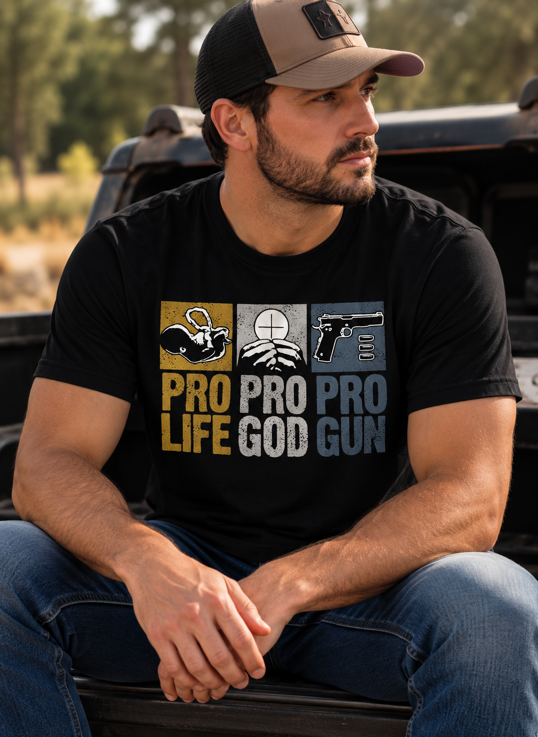 Camiseta PRO-LIFE PRO-GOD PRO-GUN em uso